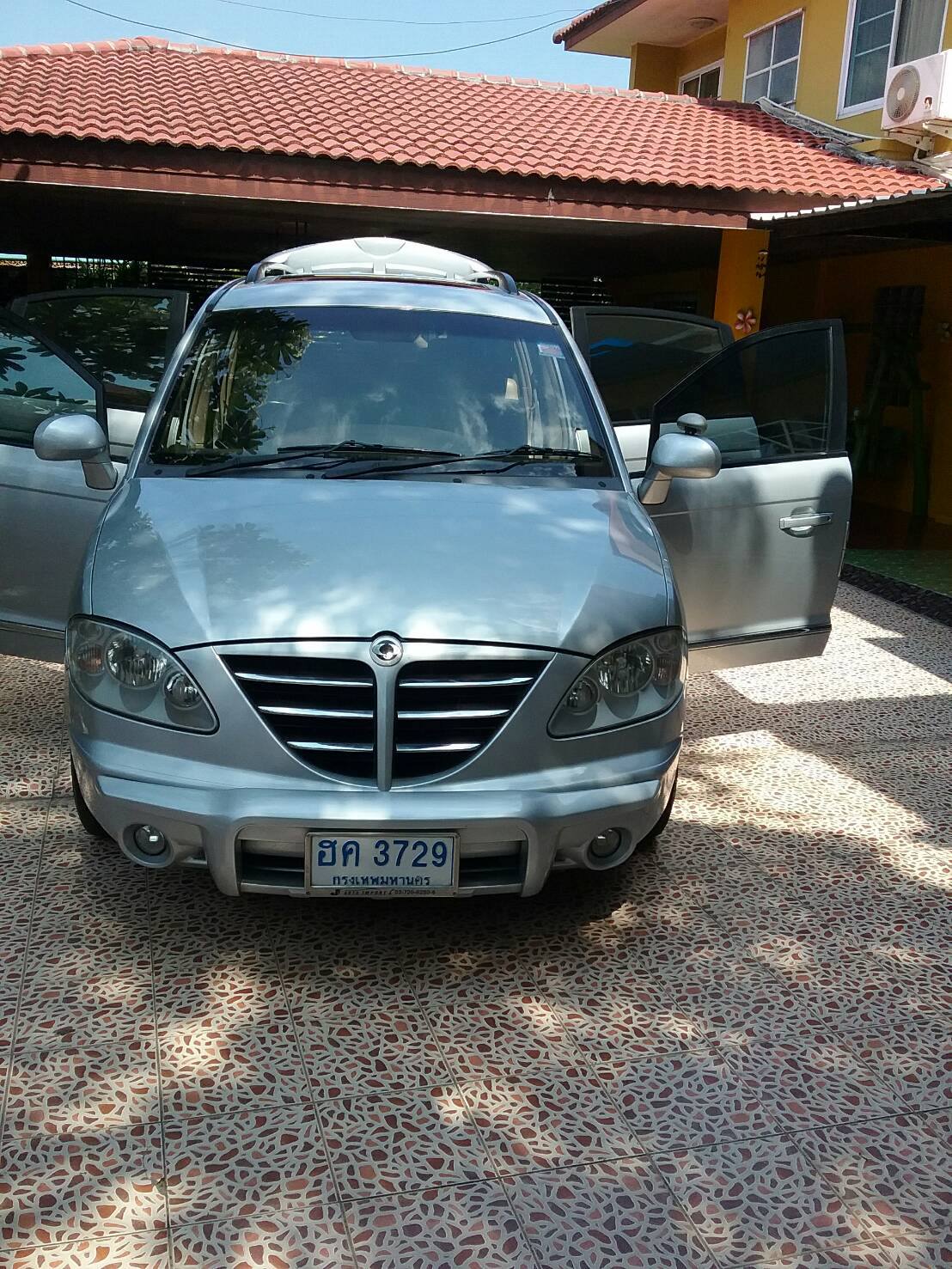 2006 ssangyong stavic sv270